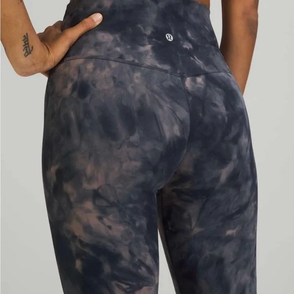 Lululemon Align Diamond Dye 8 - Picture 2 of 6